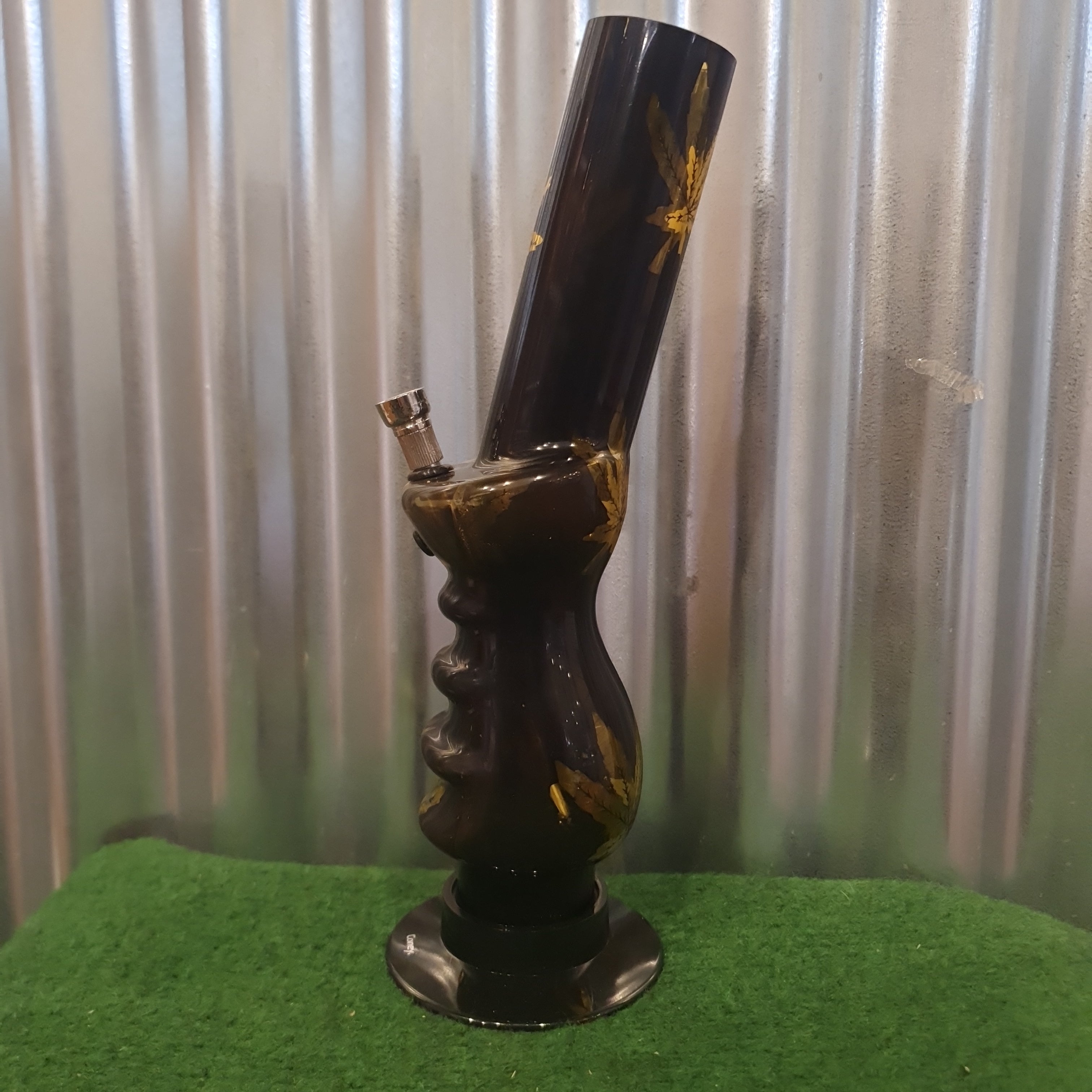 Large Plastic Bong - 34cm - Black & Gold