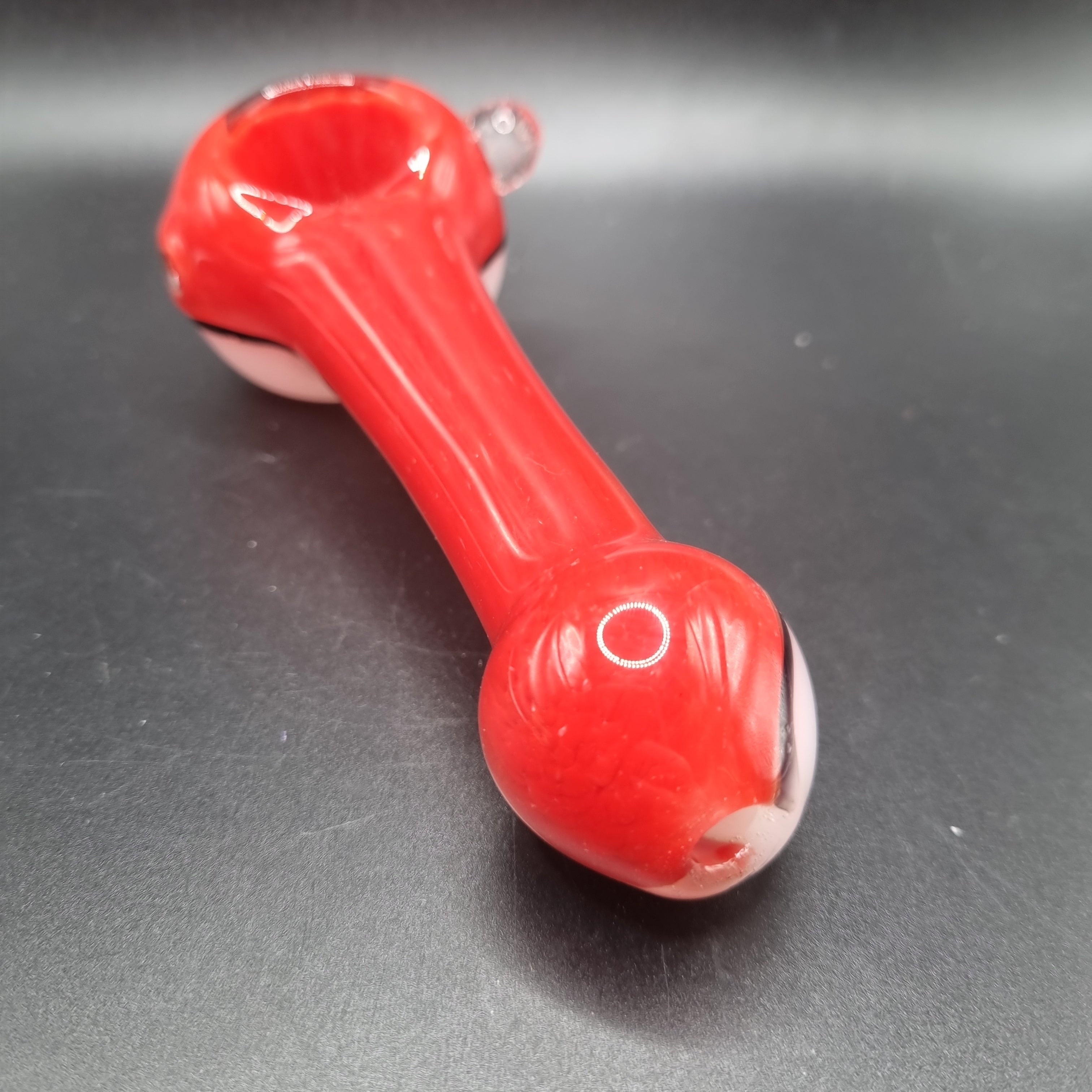 Glass Pipe - 13cm - Pokeball Design