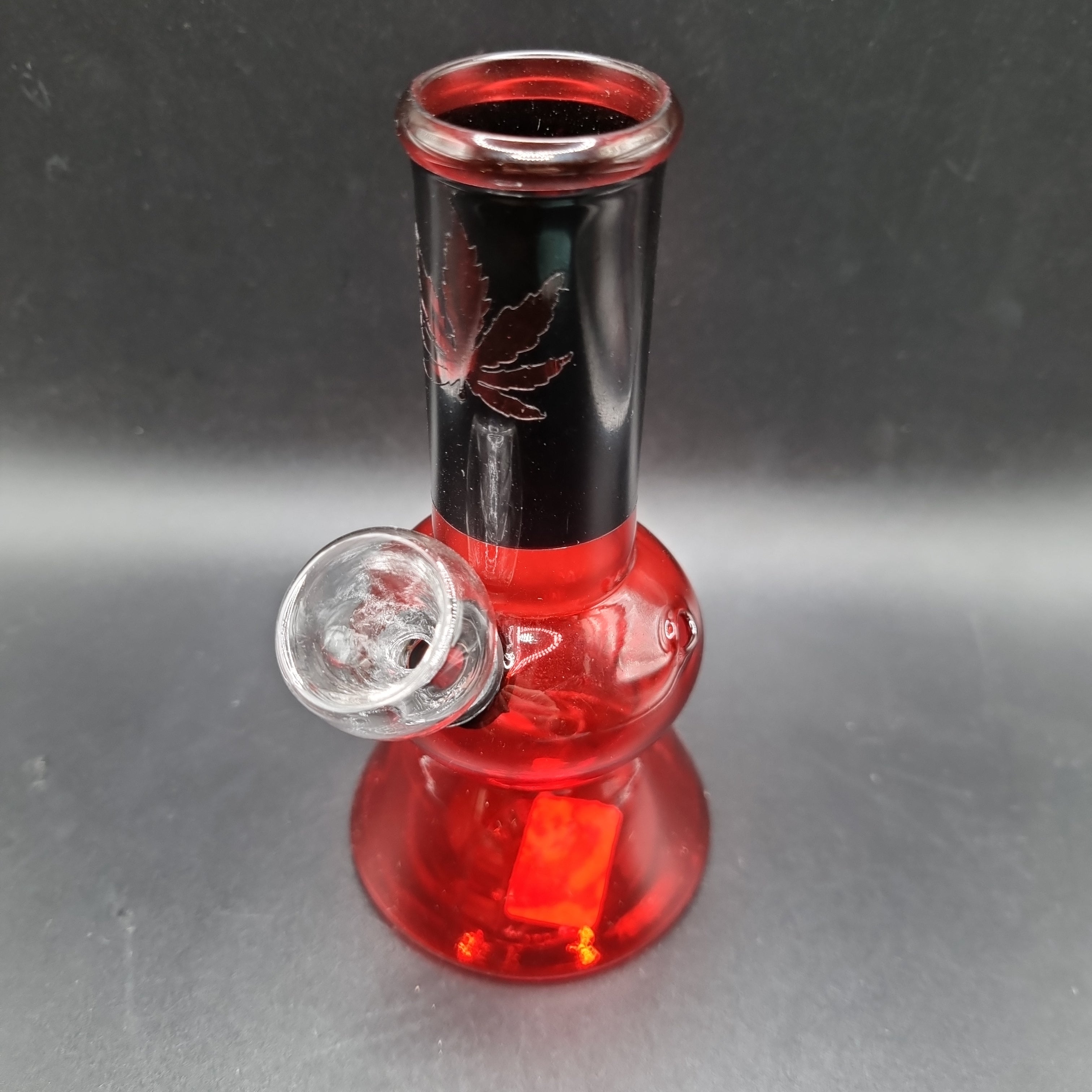 Mini Glass Bong - 136mm - Red