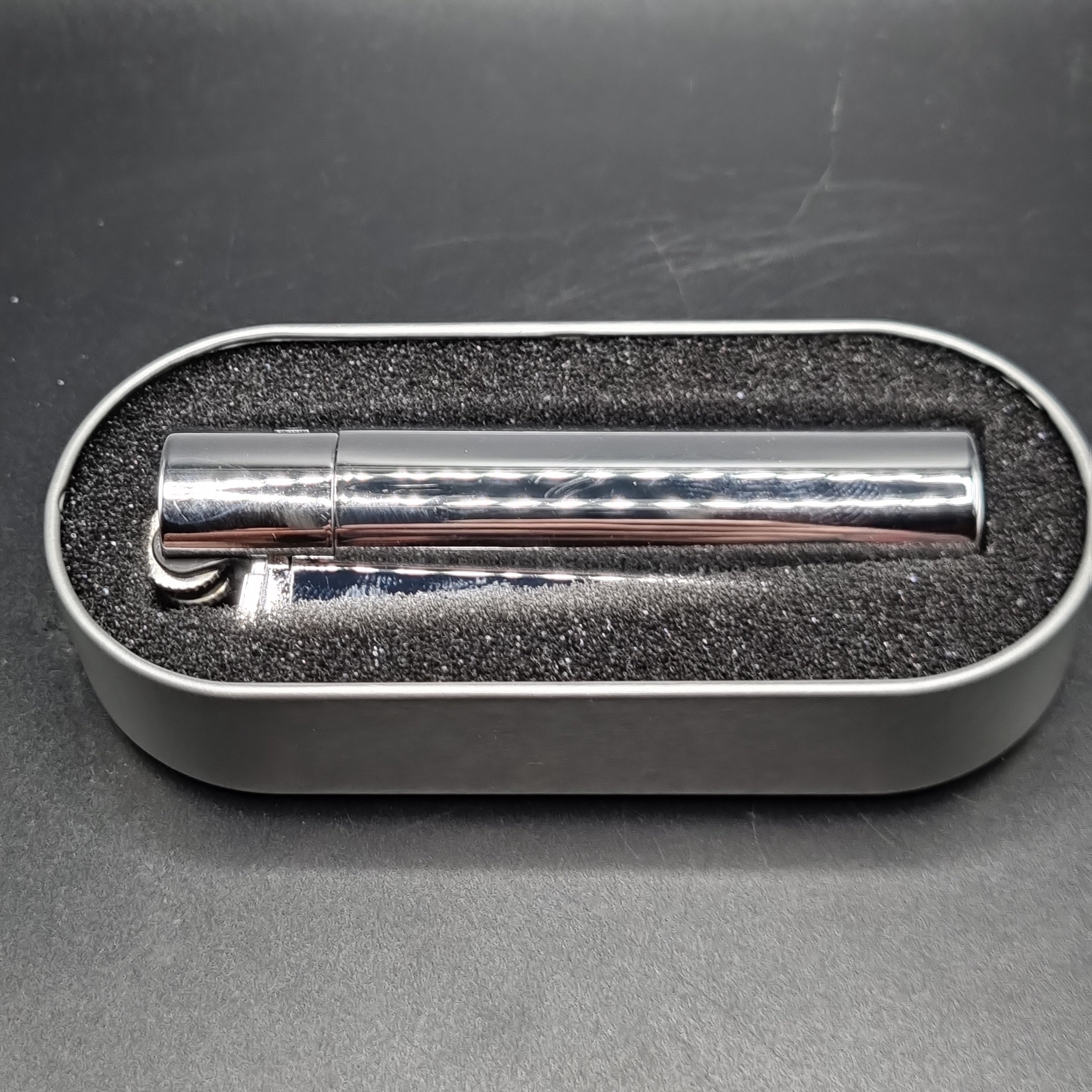 Metal Clipper Lighter + Giftbox - Silver