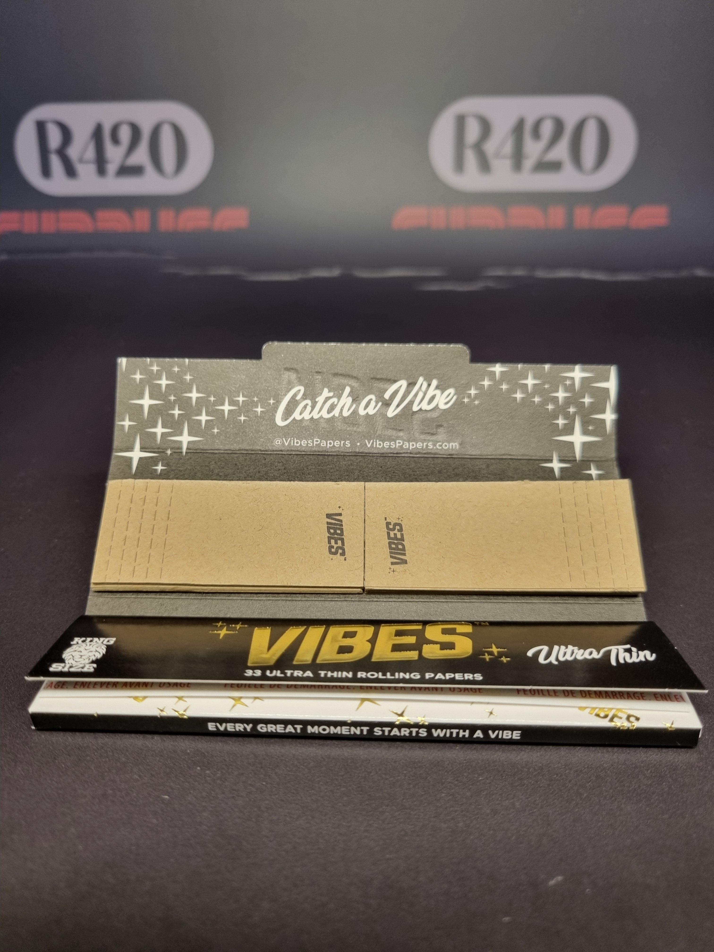 Vibes Rolling Papers - Kingsize Slim & Tips - Ultra Thin