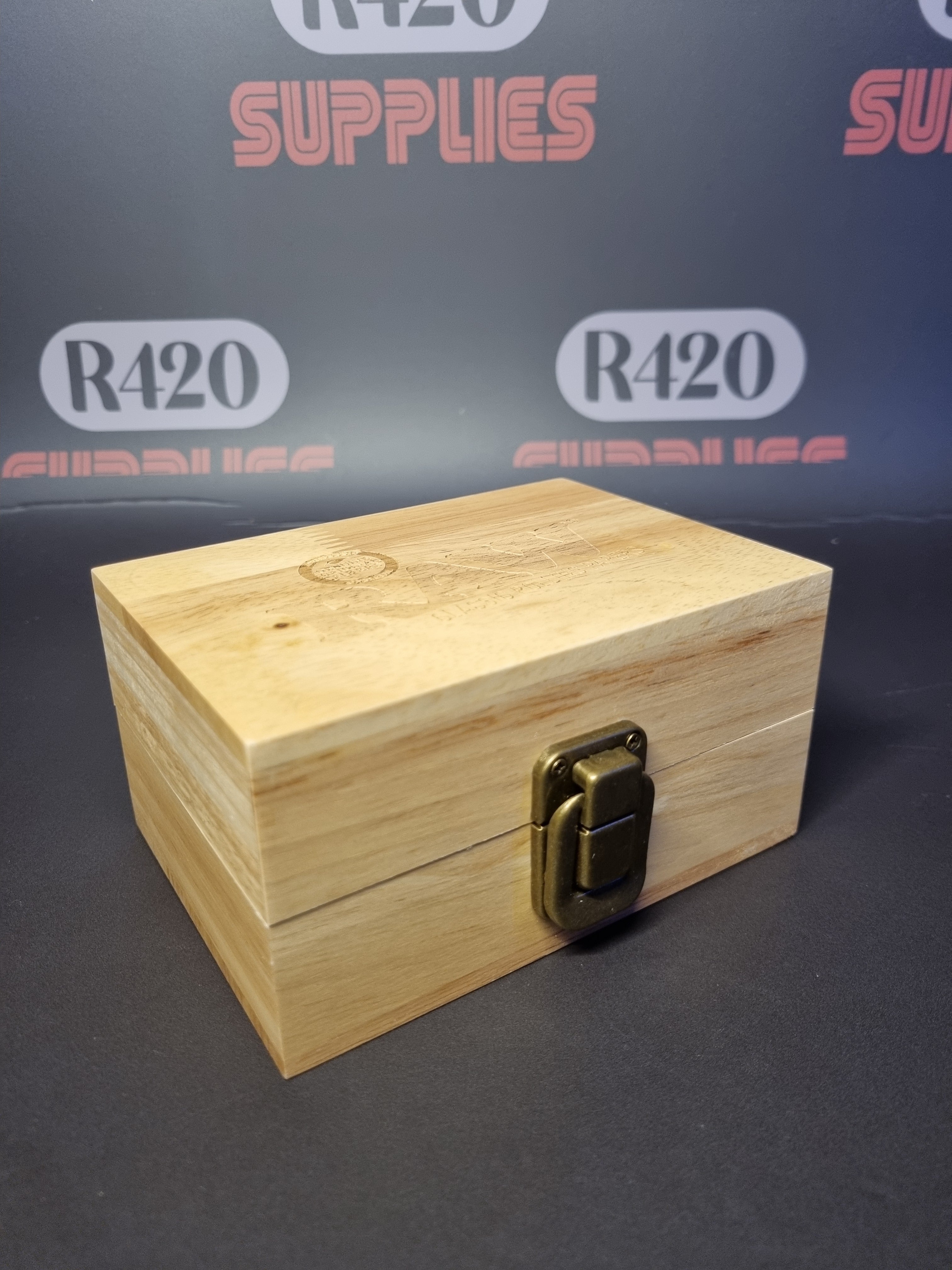 RAW Classic Wood Box