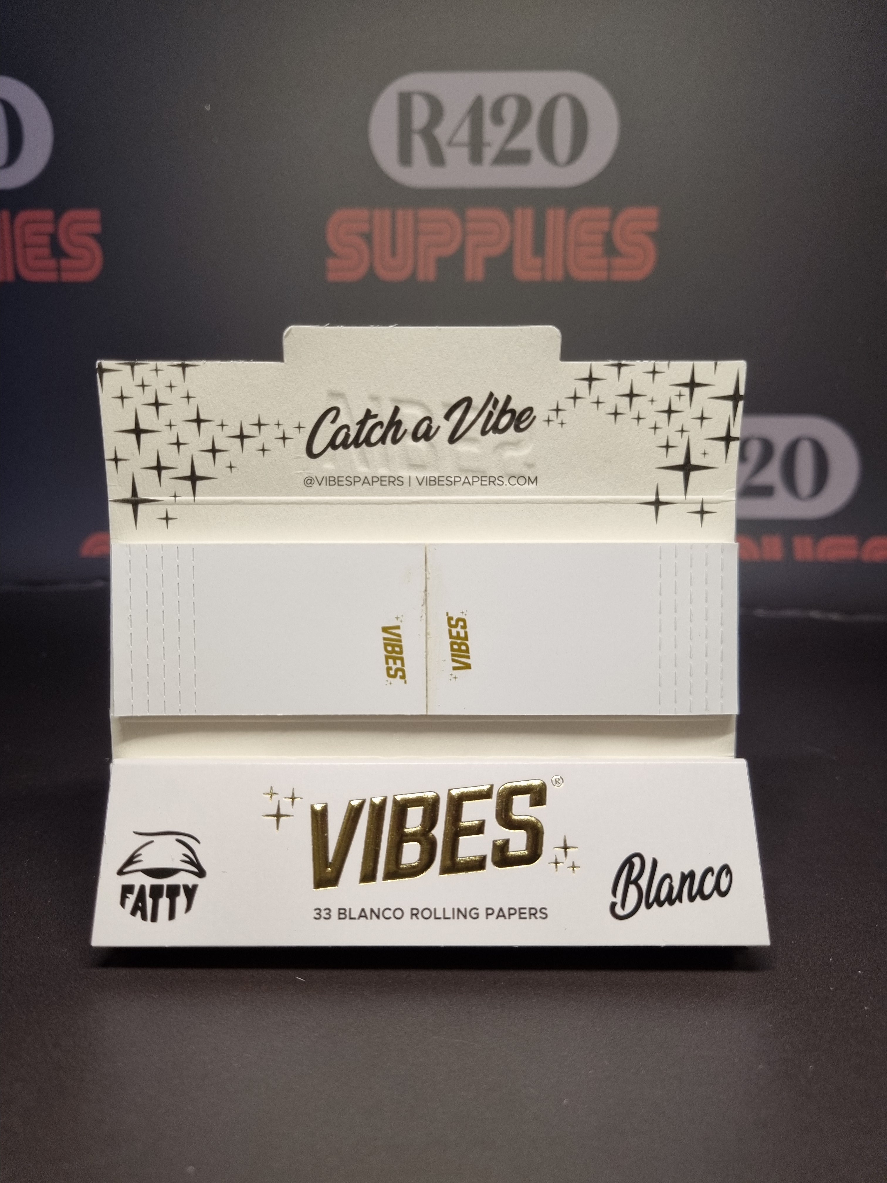 Vibes Rolling Papers & Tips - Fatty Size - Blanco