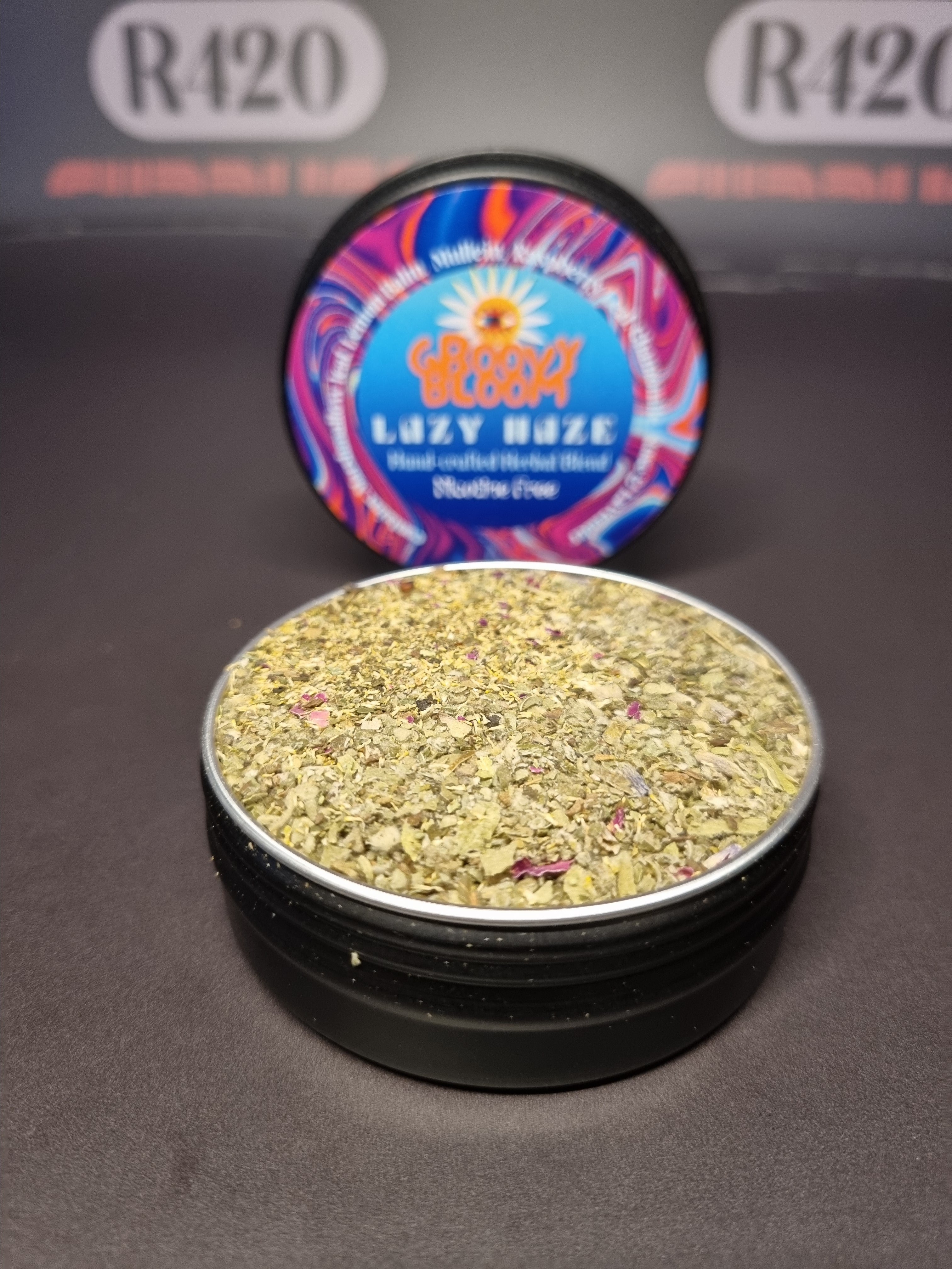 Groovy Bloom Herbal Mix - Lazy Haze