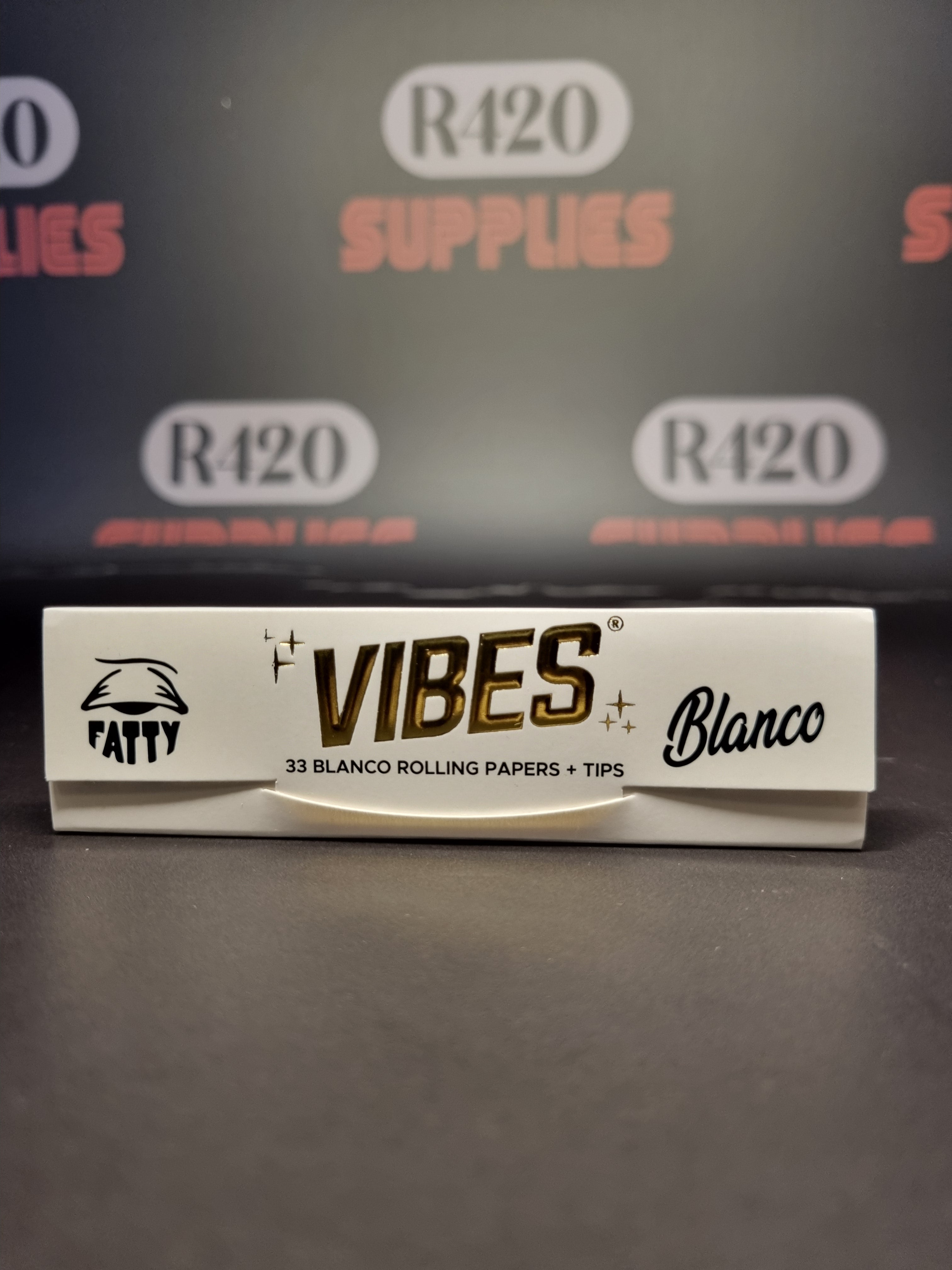 Vibes Rolling Papers & Tips - Fatty Size - Blanco