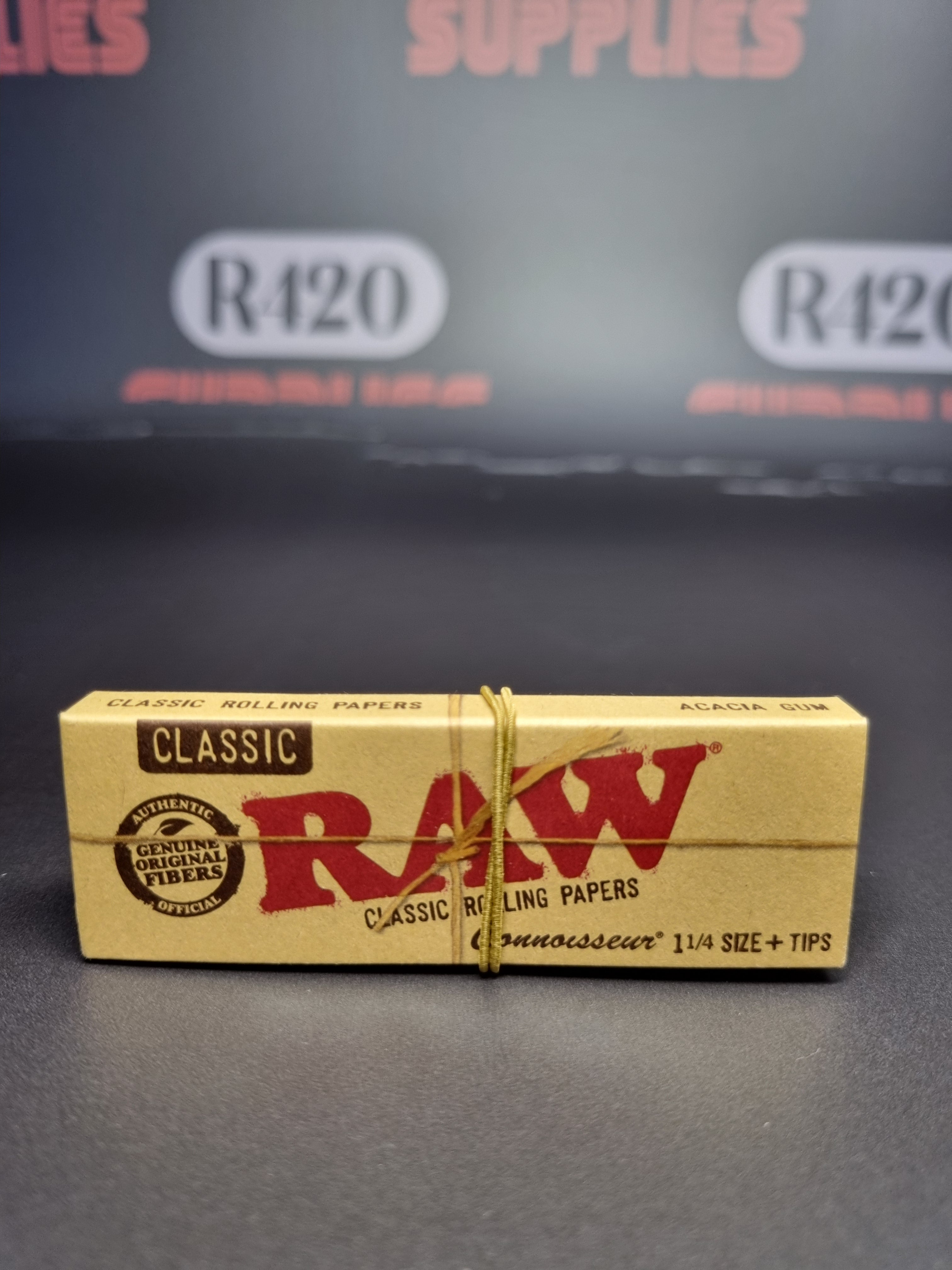 RAW Classic Connoisseur 1¼ + Tips