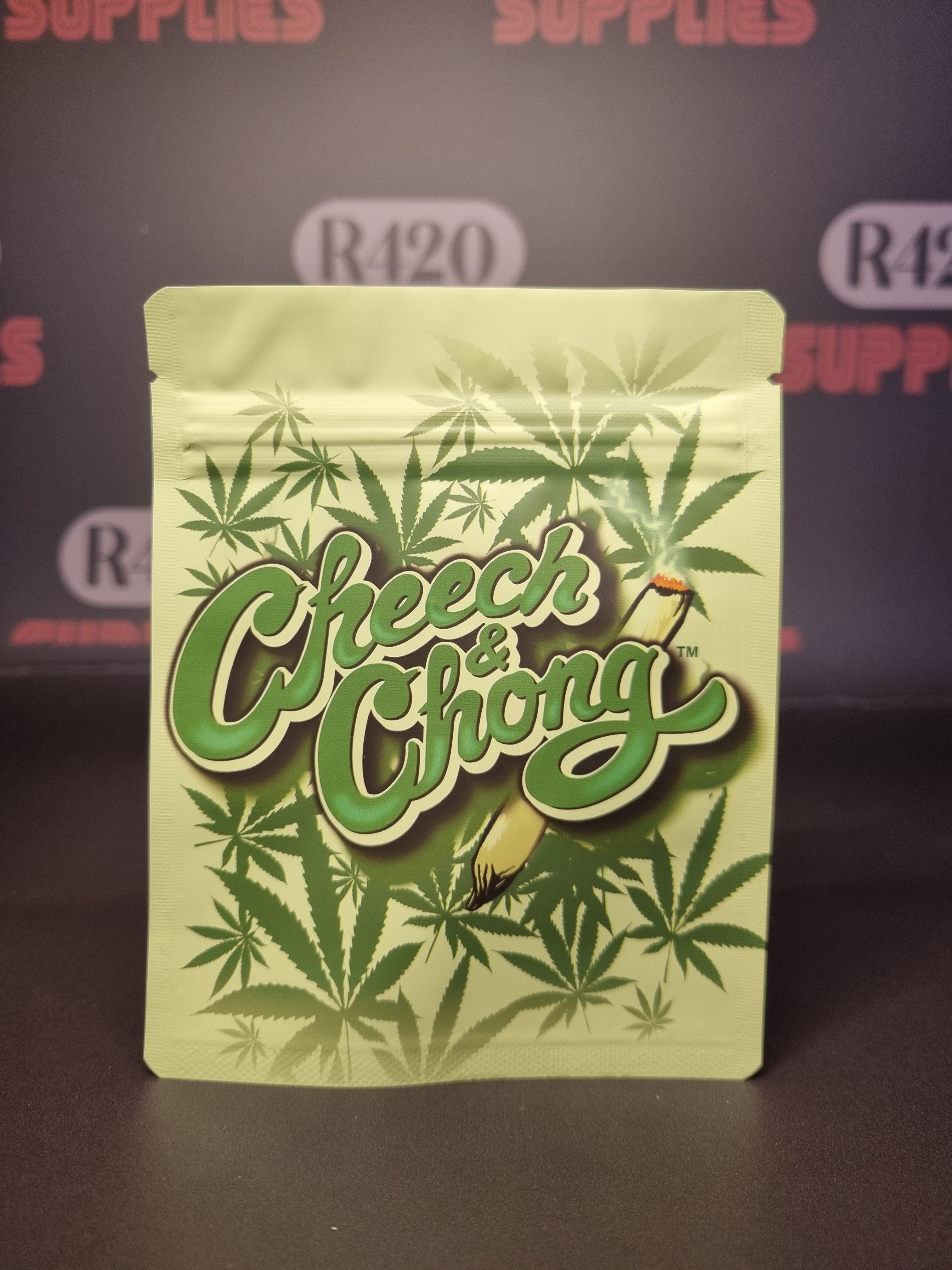 Mylar Smellproof Bag - Cheech & Chong Leaves - 10x12cm (50)