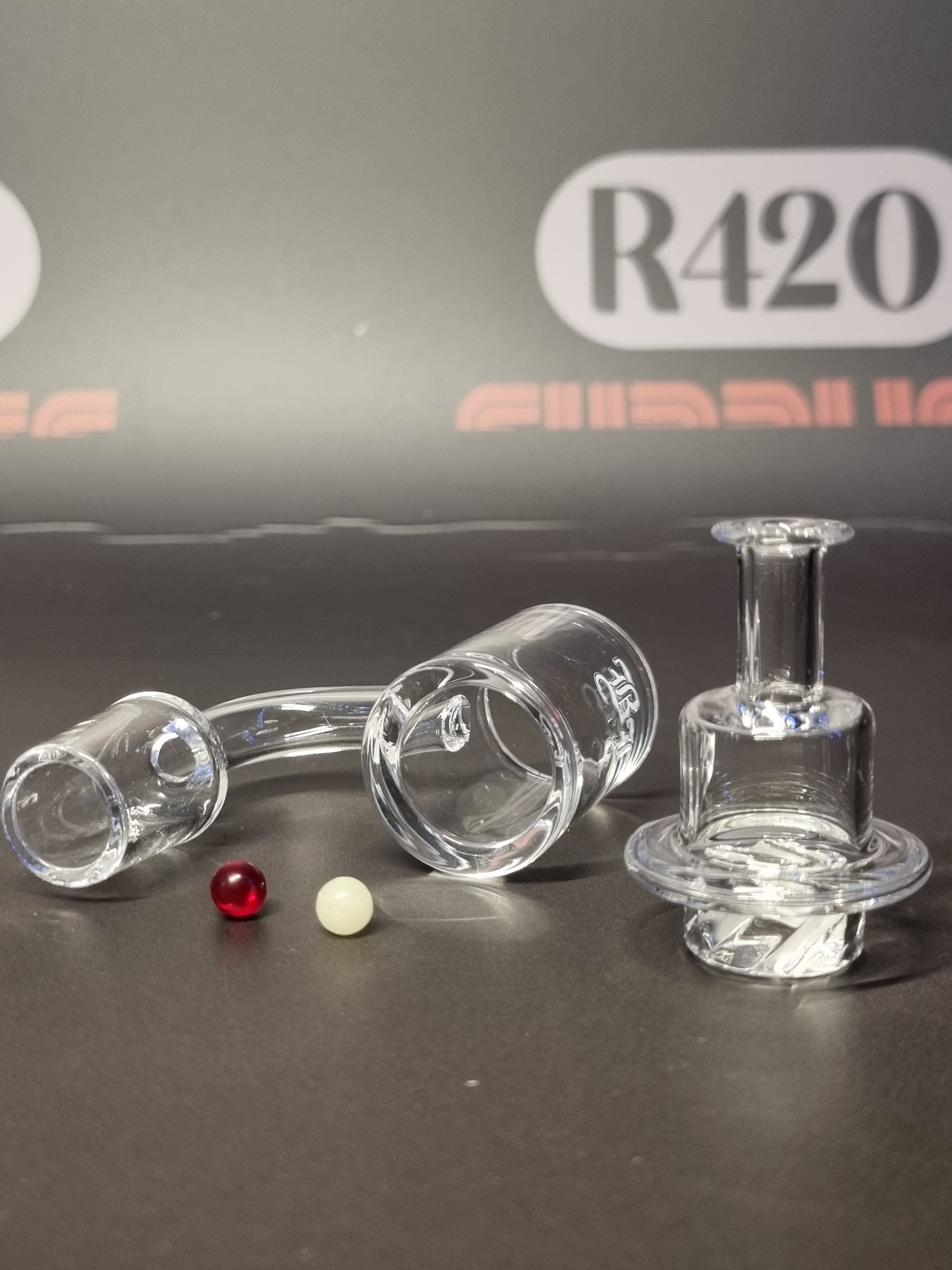 Quartz Banger with Spinner Carb Cap & Pearls - 18mm Male Joint