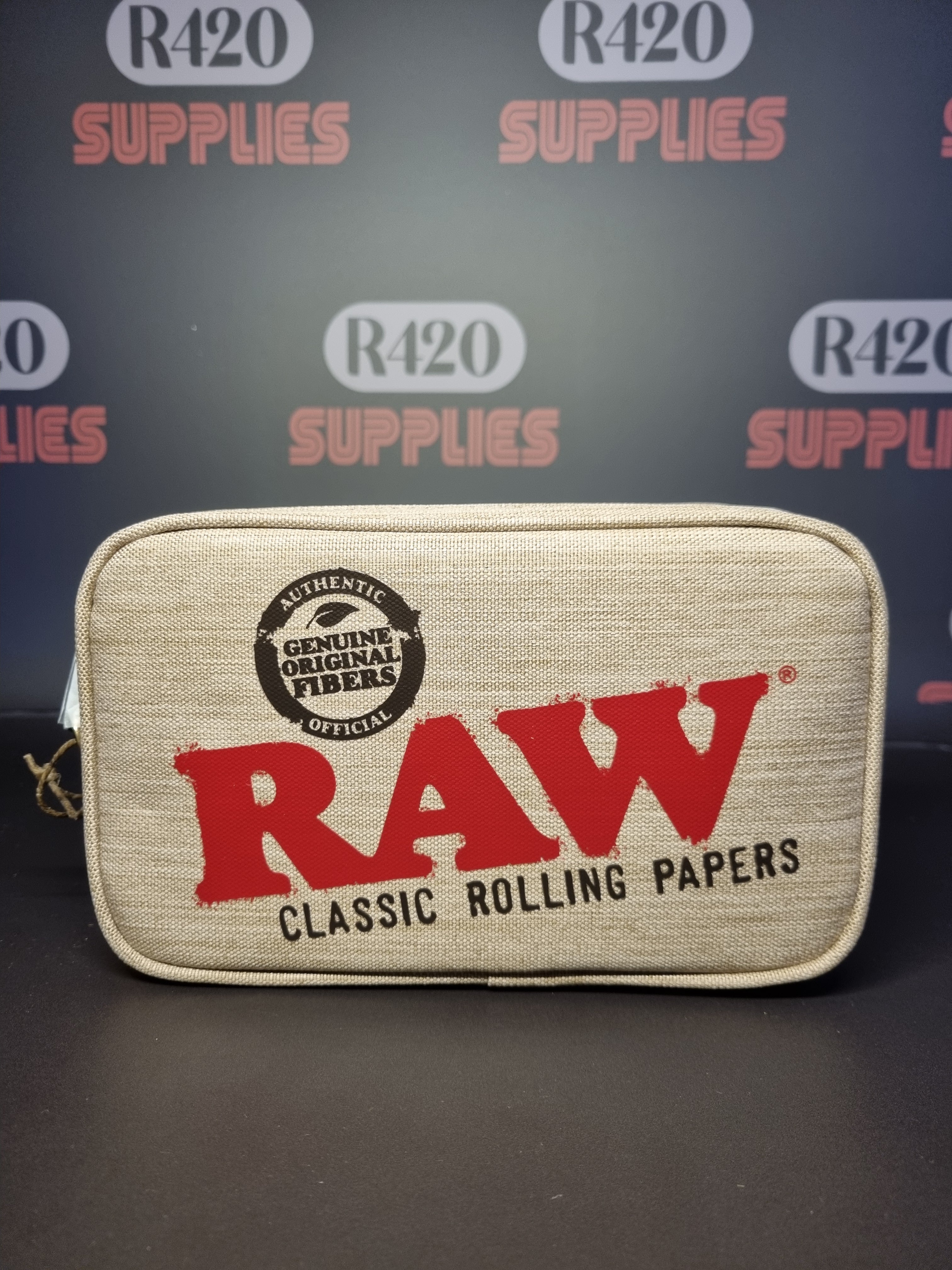 RAW Smell Proof Smoker's Pouch - Medium