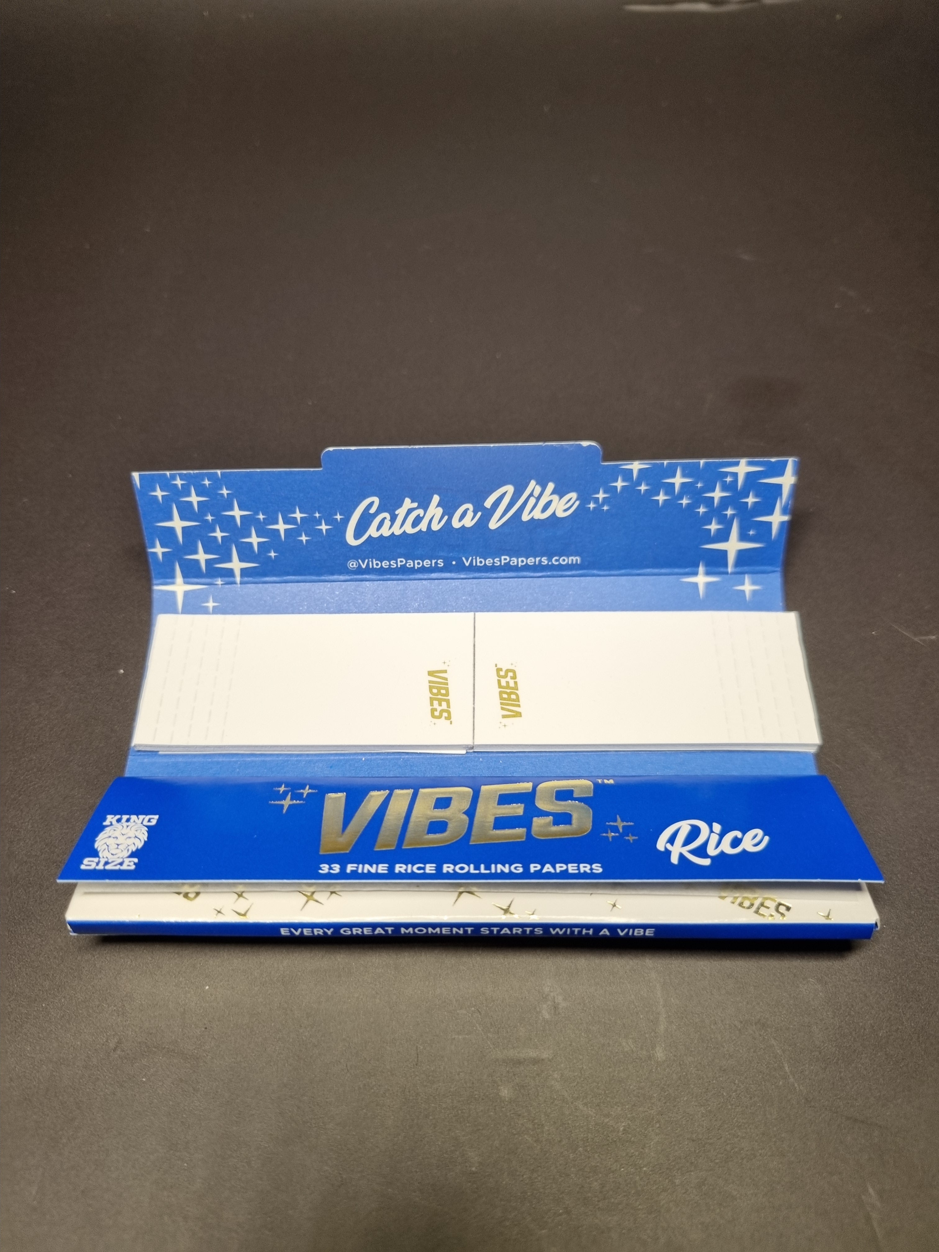 Vibes Rolling Papers - Kingsize Slim & Tips - Rice Paper