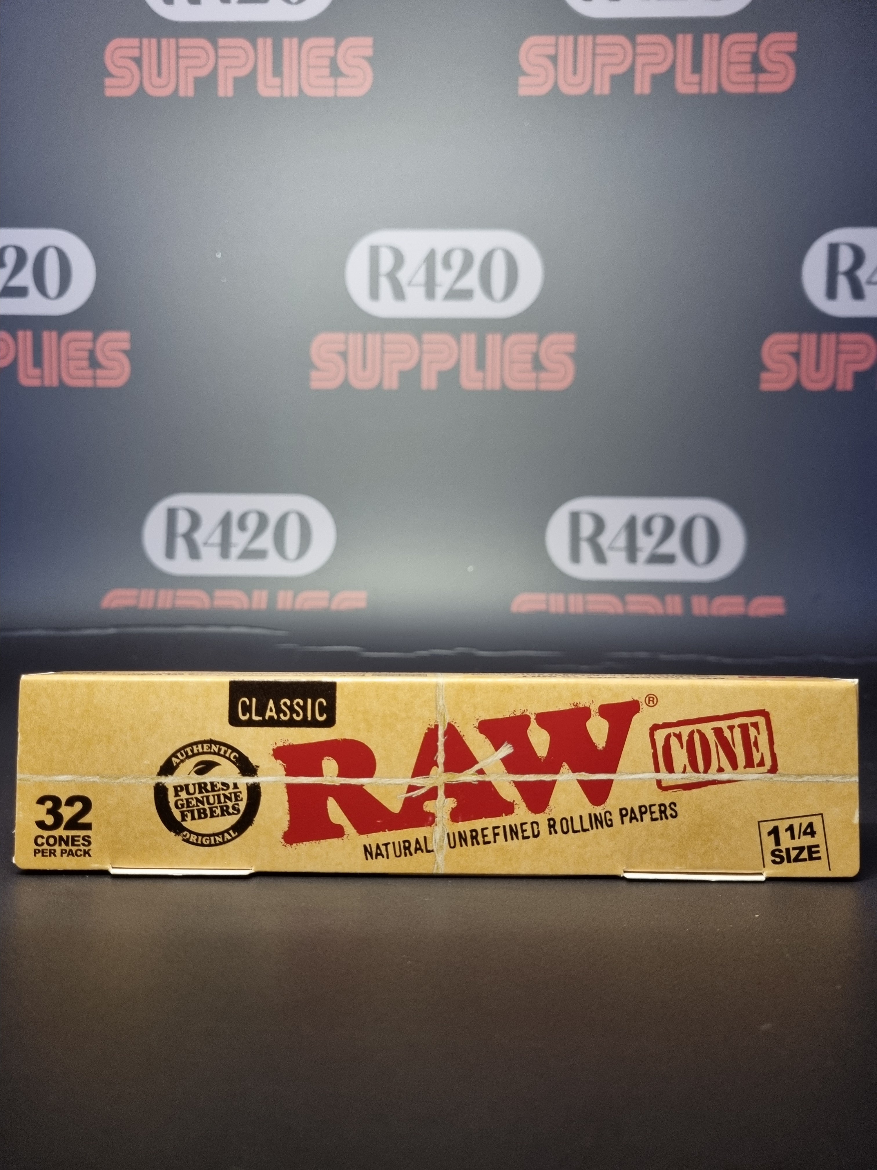 RAW Classic 1 1/4 Cones - 32 Pack