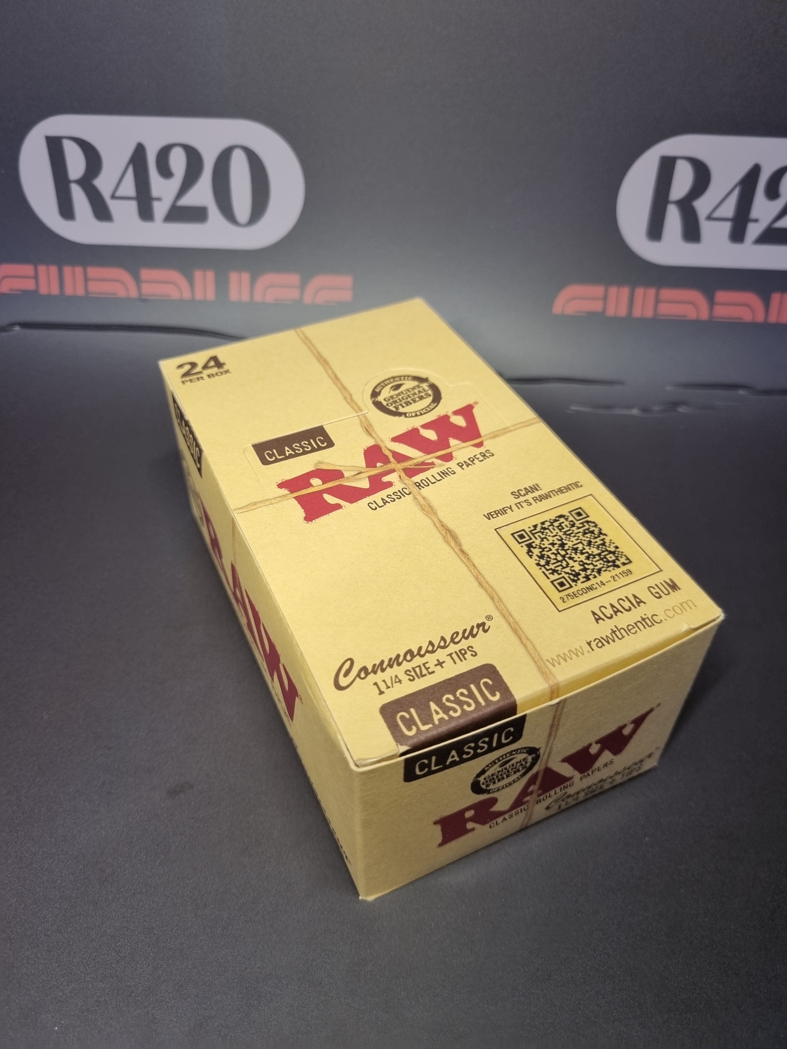 RAW Classic Connoisseur 1¼ + Tips