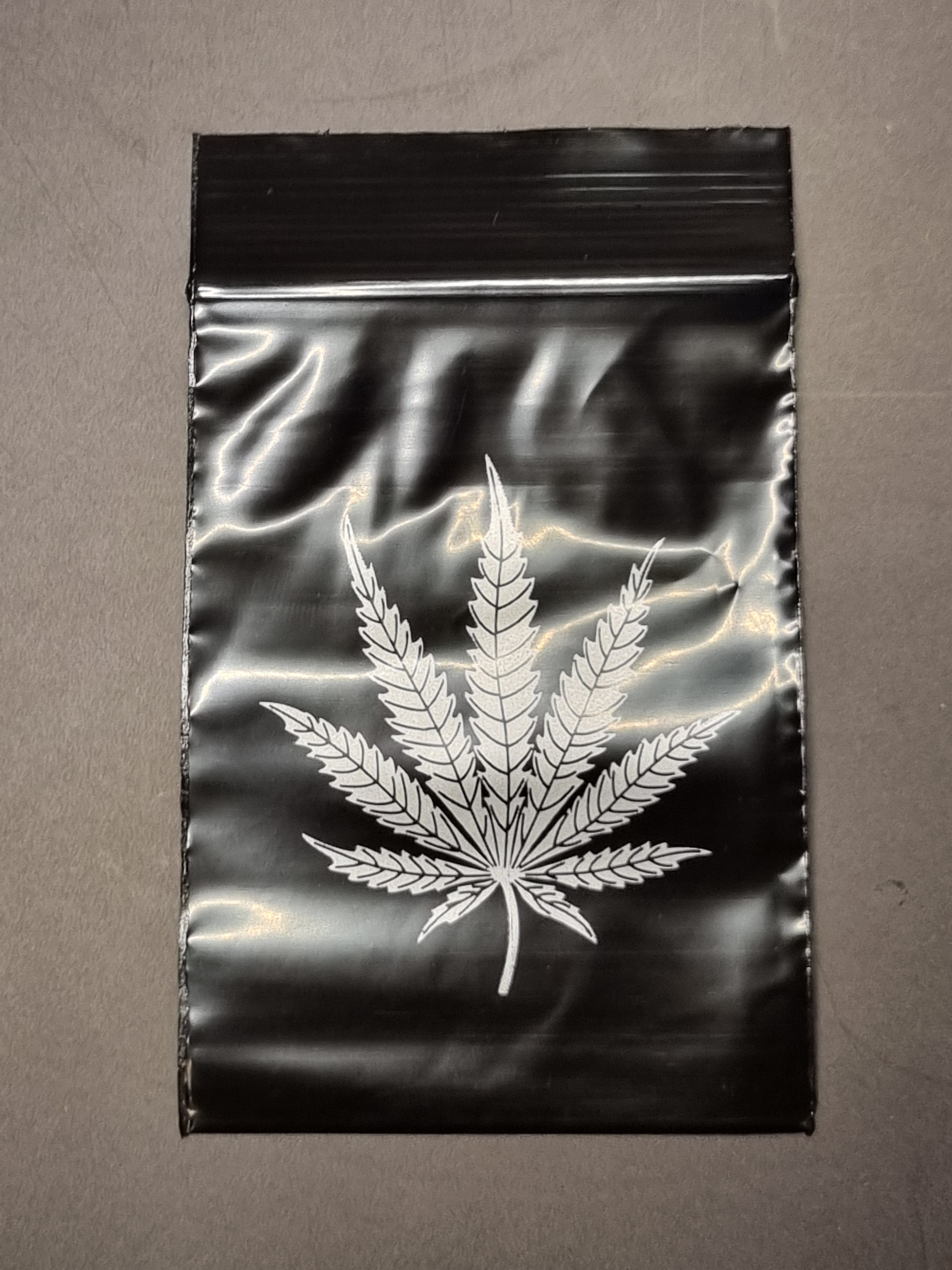 Ziplock Bag - Black with Leaf - 60x80mm - 50ų Strong (100)