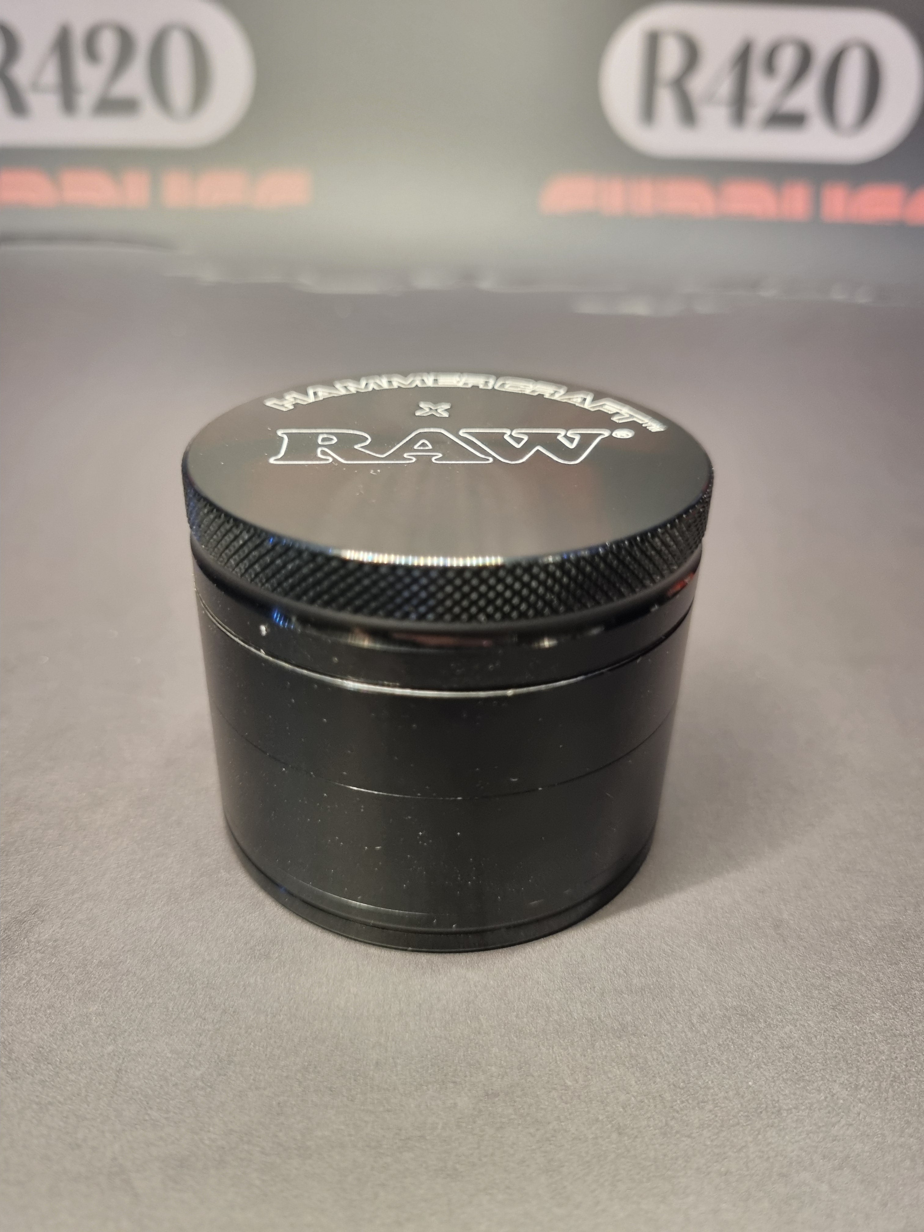 Hammercraft x RAW Aluminium  Grinder - 4 Piece  - Medium 55mm - Black