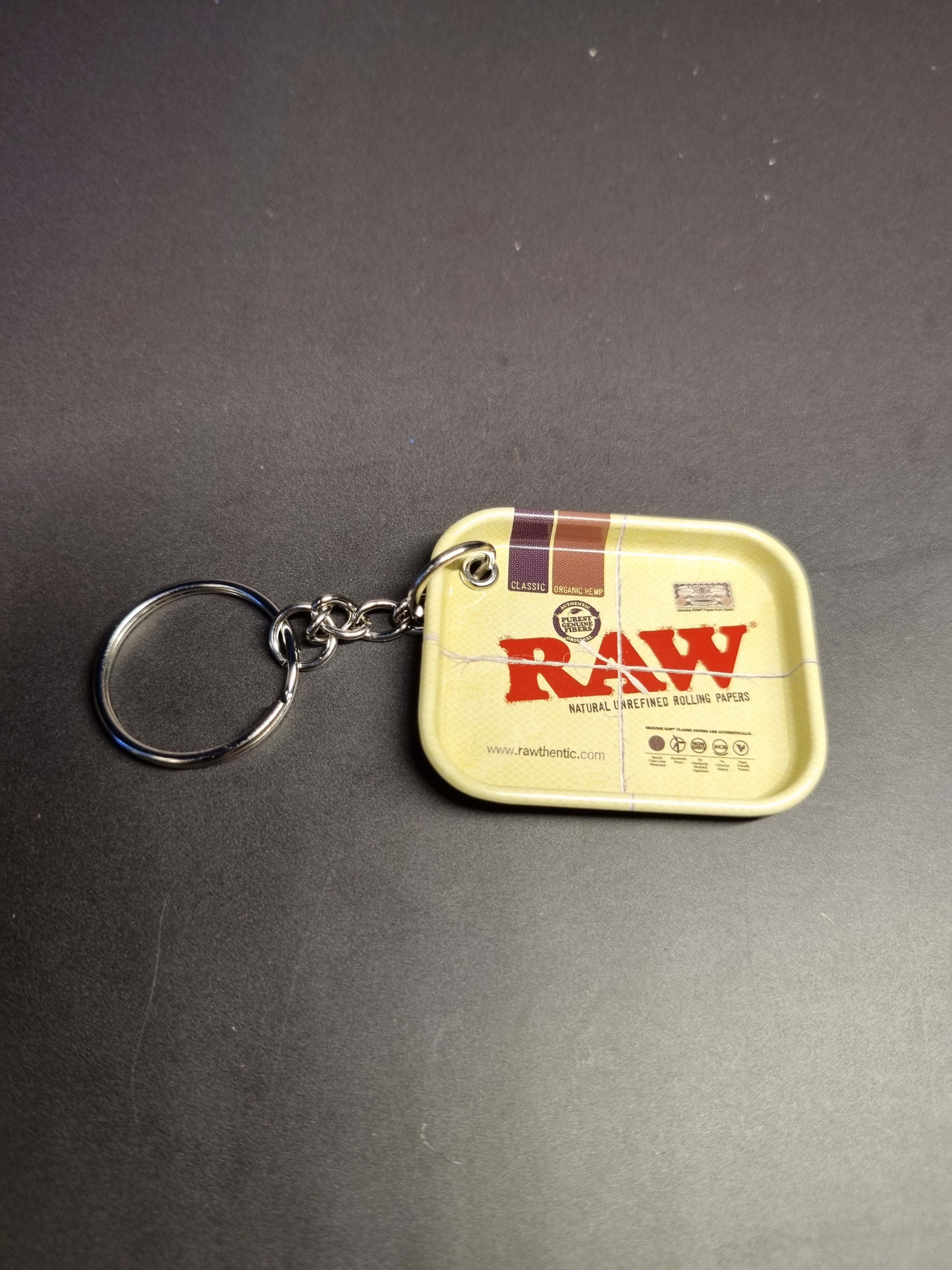 RAW Mini Rolling Tray Metal Keyring