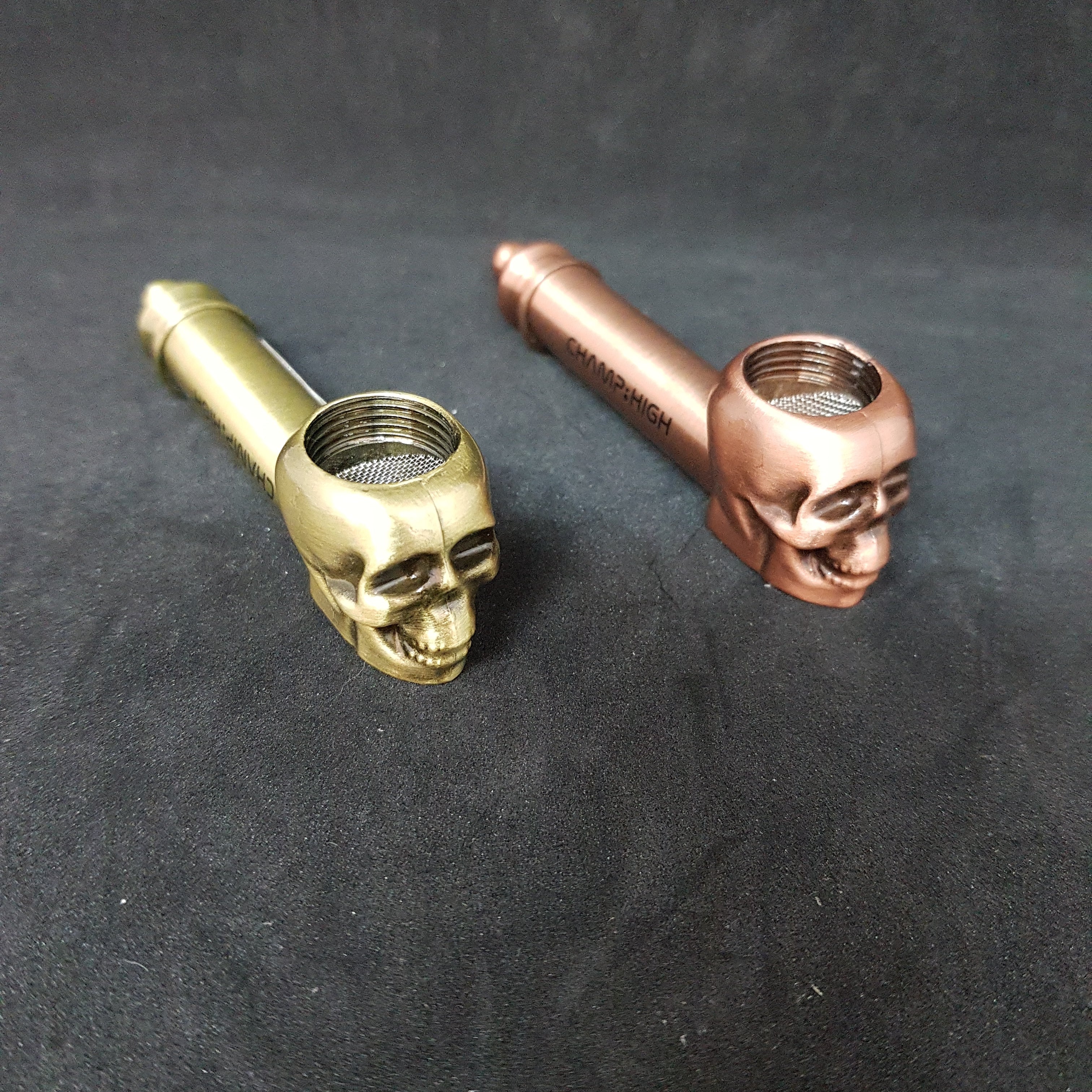 Skull Head Metal Pipes