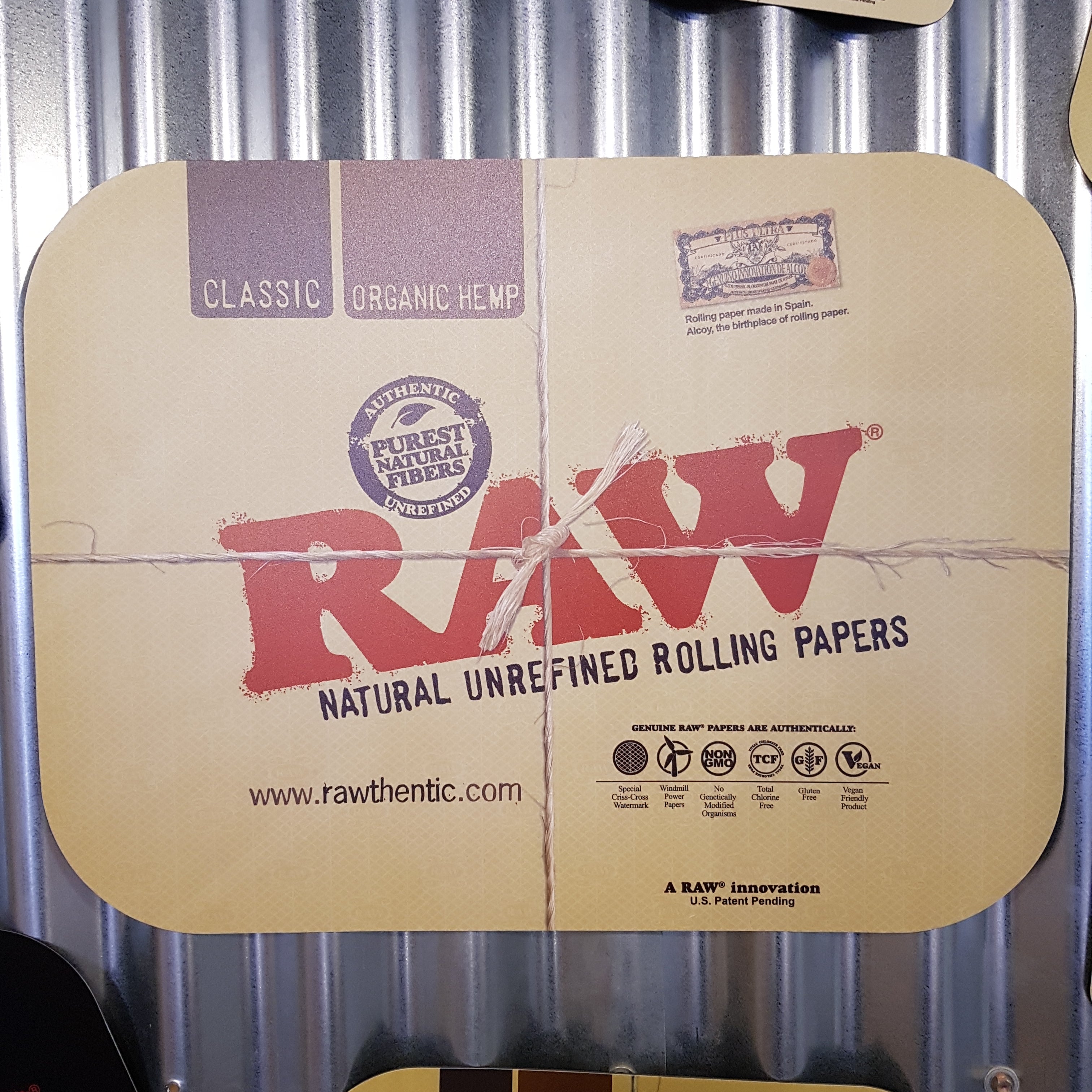 RAW Classic Magnetic Tray Cover - XXL