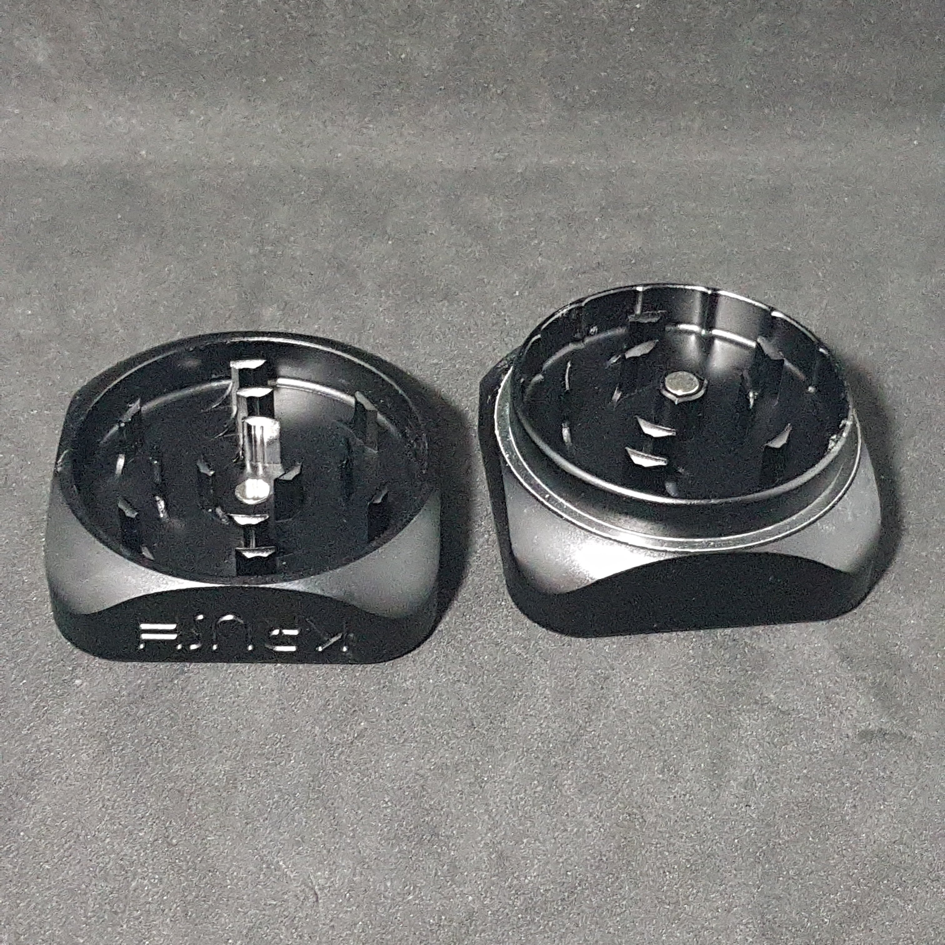 Krush Kube Grinder 2.0 - Black